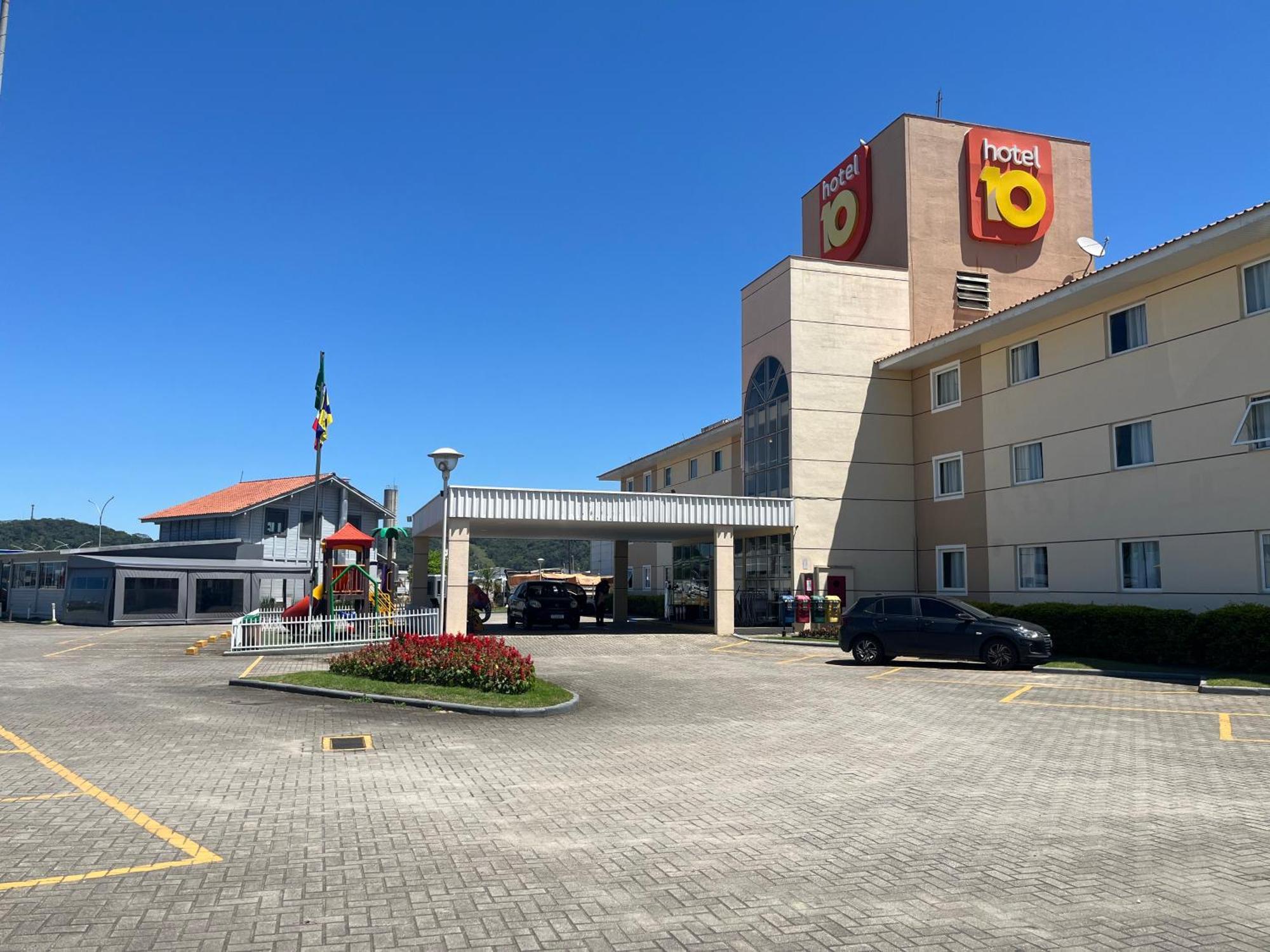 Hotel 10 Itajai/Navegantes Itajaí Exterior foto